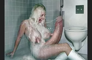 XXX Quan hệ với cô gái tóc vàng