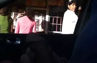 Xuất tinh vào miệng  ...