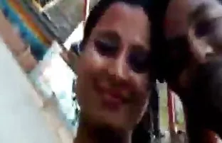 Nhóm khiêu dâm với n ...