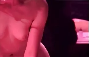 Đỏ mình với con trai ...